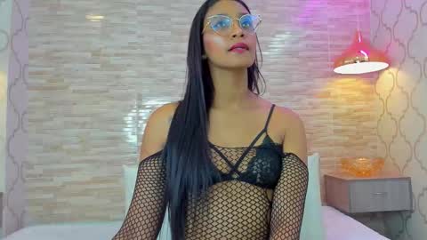 ZoeeSmitth online show from December 22, 11:46 am