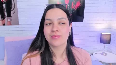 Snapshot of zoemurphy_ chatting on October 25, 5:20 pm ZOE  online show from October 25, 5:20 pm