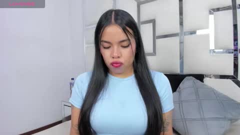 ZoeSwam online show from February 20, 1:56 pm