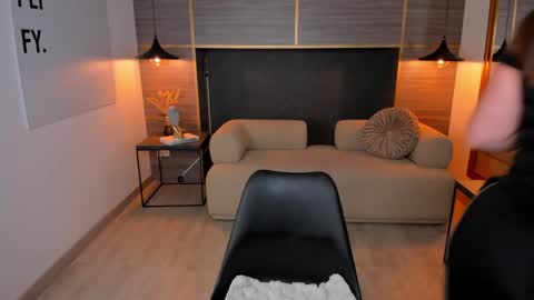 ZOE online show from April 20, 11:57 am