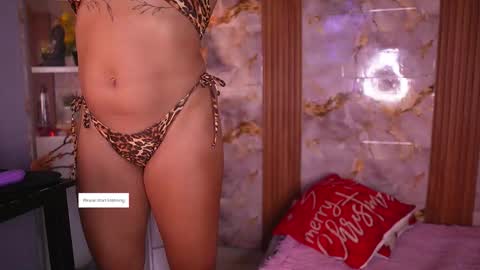 zoey fox  online show from February 1, 2:21 am