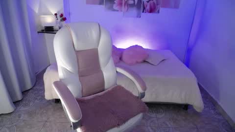 zoey online show from October 29, 10:45 pm