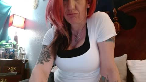 Zoey Portland online show from March 30, 11:15 pm