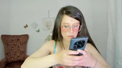 Alicie online show from April 3, 3:59 am