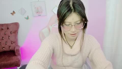 Alicie online show from September 24, 2:05 pm