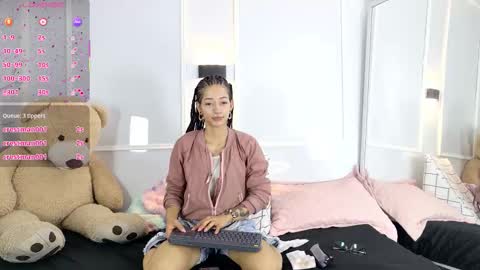 Violeta online show from March 31, 2:17 pm