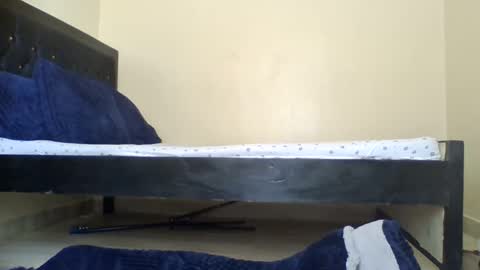 zurivelvetstudio online show from March 22, 11:27 am