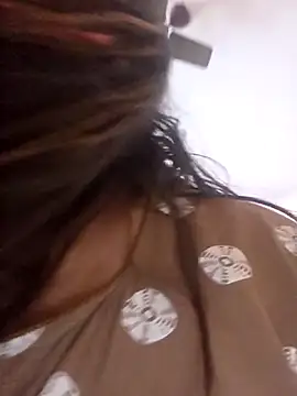 MOM-SUN-COUPLE online show from March 24, 6:08 am