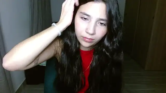 Snapshot of mia__lopez_ chatting on October 18, 3:42 am mia lopez online show from October 18, 3:42 am