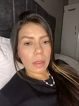 martina contreras online show from February 26, 9:08 am