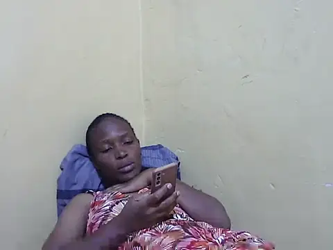 Smillie prety online show from September 11, 1:44 pm