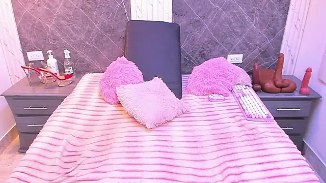 AndreaFletcher online show from February 3, 8:34 pm