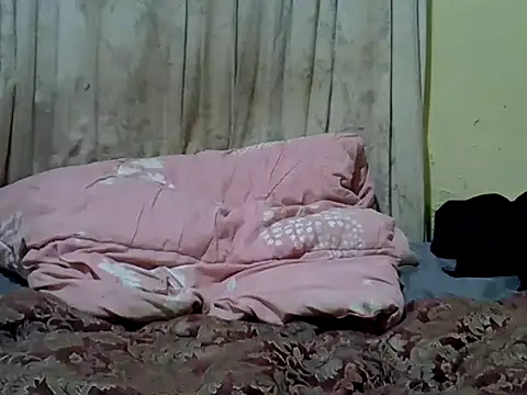 KENYANHONEY01 online show from April 21, 9:49 am