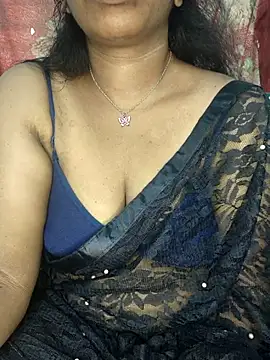 Snapshot of Malluivaniya chatting on October 13, 6:49 am Malluivaniya online show from October 13, 6:49 am