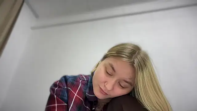 Isabel-Bailey online show from October 4, 9:08 pm