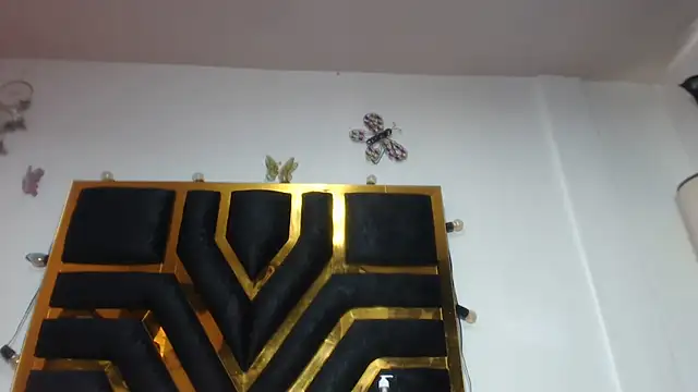 Helennahot online show from March 21, 1:27 pm