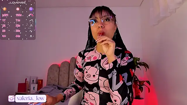 nahia low online show from October 4, 1:33 am