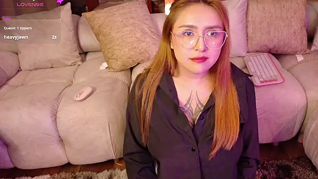 vanesaa blake online show from November 8, 3:33 am