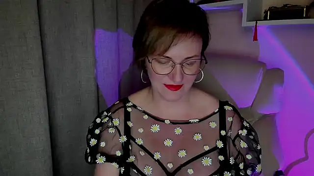 feliziaDesire online show from June 12, 7:44 pm