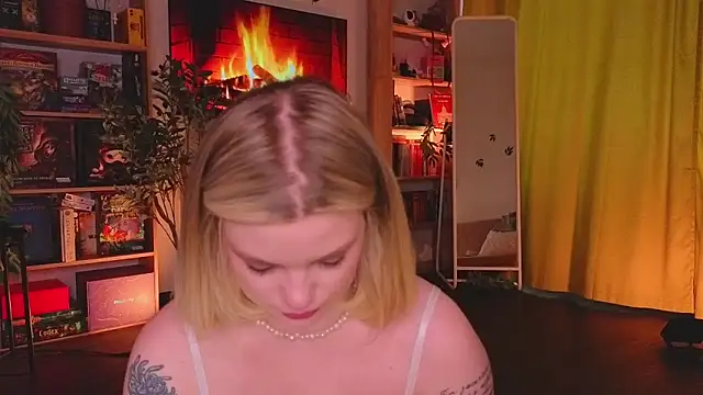 Hottie Jane online show from April 24, 11:13 am