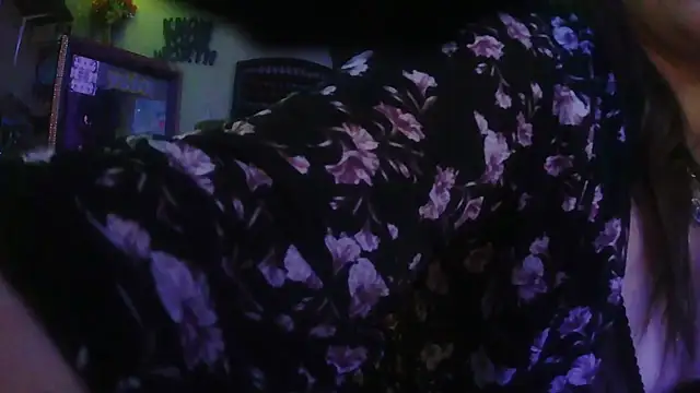 spunlikecottoncandy online show from March 19, 7:24 am