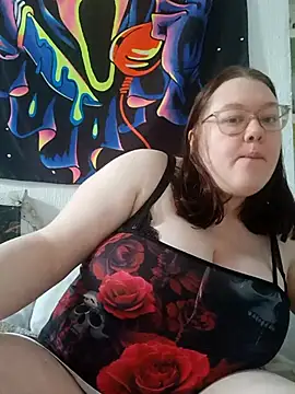 Sexycurvyemilyy online show from April 9, 2:00 pm