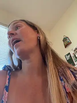 SkyelarSommer online show from September 20, 2:59 pm