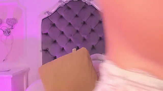  brenda becker online show from February 24, 8:29 pm