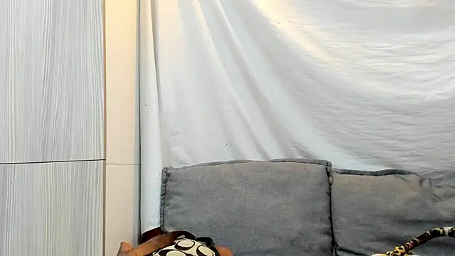 Mhelanny2 online show from March 21, 11:54 pm