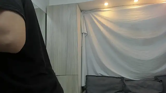 Mhelanny2 online show from February 27, 9:03 pm