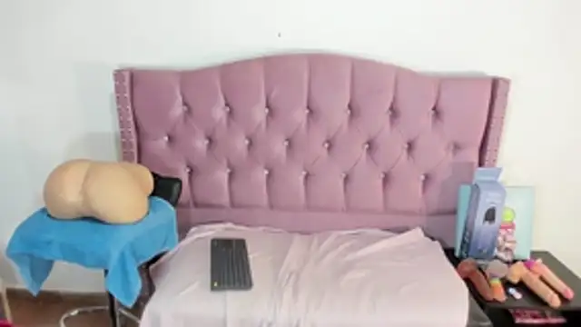 StefanyMiler online show from November 13, 9:58 pm