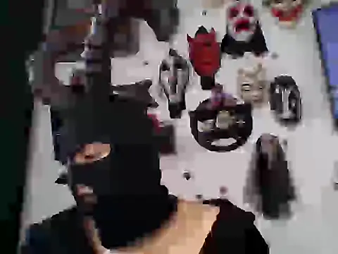 Snapshot of FeticheMacabre chatting on October 19, 7:38 pm FeticheMacabre online show from October 19, 7:38 pm