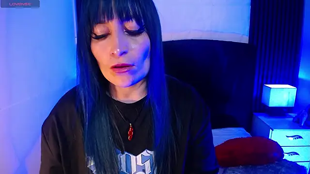 alicia moom online show from November 13, 7:46 pm