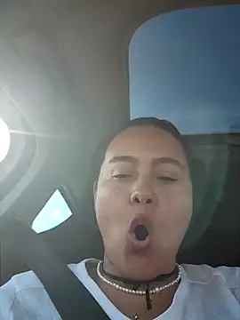 bellapaty online show from March 3, 1:50 pm