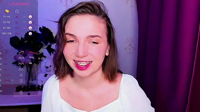 KindHazelHere  online show from February 10, 6:22 pm