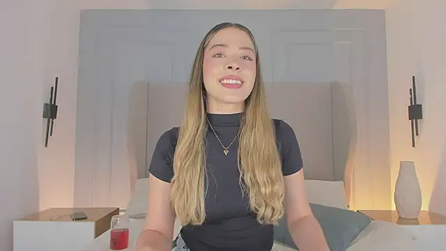 chloe d online show from April 10, 12:22 pm