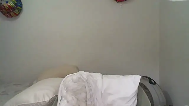 salome  milf online show from February 16, 11:37 pm