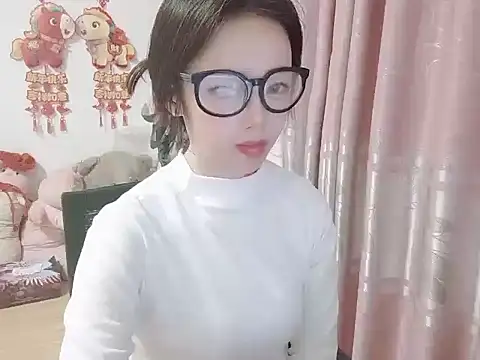 wwcc123 online show from April 12, 3:15 pm