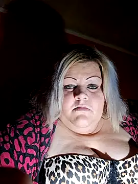 Snapshot of ducicsajsziii chatting on October 12, 3:53 am ducicsajsziii online show from October 12, 3:53 am