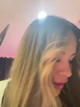 sexyyykloee online show from February 23, 3:29 am