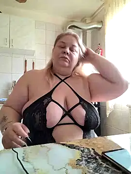 AriannaMilf online show from November 6, 9:04 am