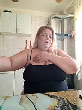 AriannaMilf online show from September 24, 6:45 am