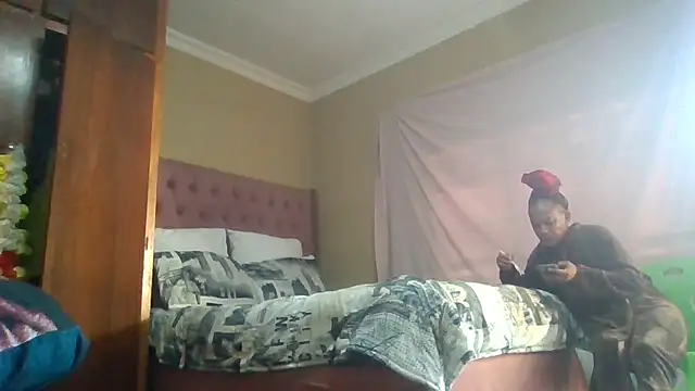 ShooingBunch online show from November 1, 2:32 pm