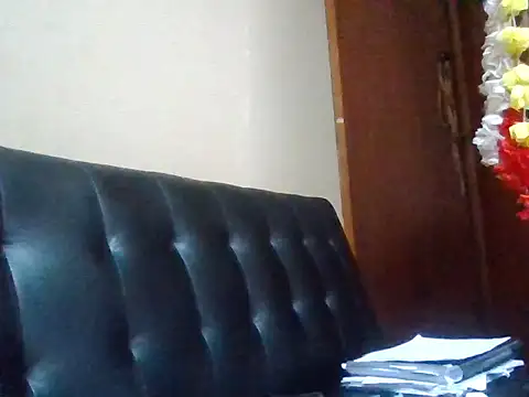 Snapshot of ShooingBunch chatting on October 8, 1:04 pm ShooingBunch online show from October 8, 1:04 pm