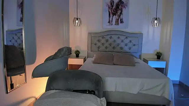 ayshel   online show from September 27, 8:10 am