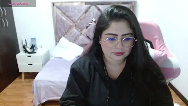 Snapshot of aby_luna_ chatting on October 2, 2:05 am aby luna online show from October 2, 2:05 am