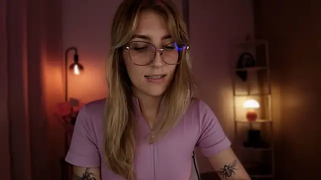 Dakotaa  online show from February 15, 2:14 am