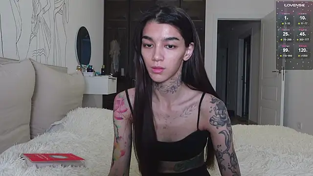 vinkitinkii online show from November 13, 7:40 am