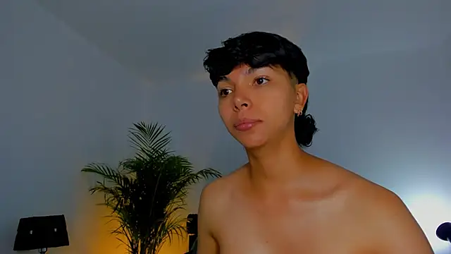 xhenisa  online show from September 25, 2:32 am