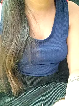 Snapshot of Roshni_98 chatting on September 19, 7:02 pm Roshni 98 online show from September 19, 7:02 pm